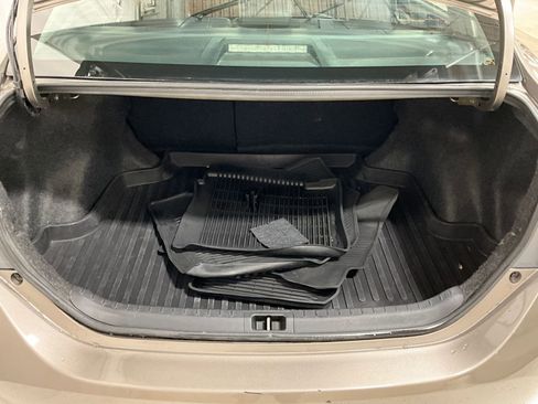 Used 2018 Toyota Corolla SE w/ SE Premium Package image 24