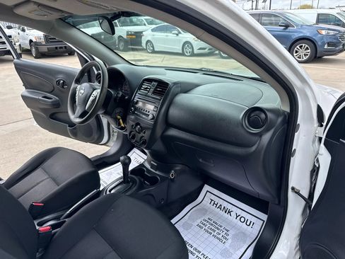 Used 2017 Nissan Versa S Plus image 36
