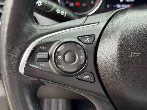 Used 2020 Buick Enclave Essence w/ Sport Touring Edition image 16