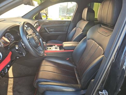Used 2020 Bentley Bentayga image 5