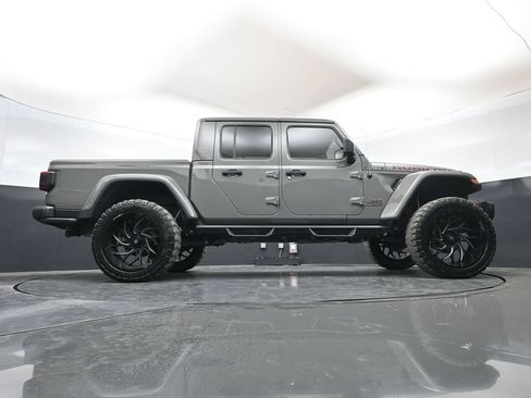 Used 2022 Jeep Gladiator Rubicon w/ LED Lighting Group AWD/4WD image 48