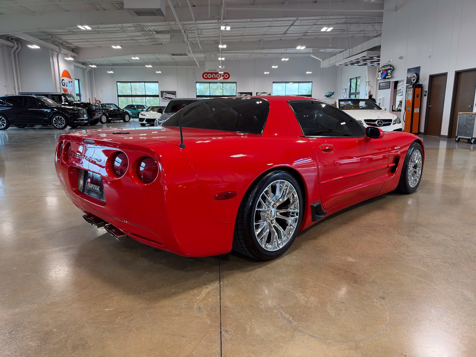 Used 2001 Chevrolet Corvette Z06 w/ Memory Pkg RWD image 8