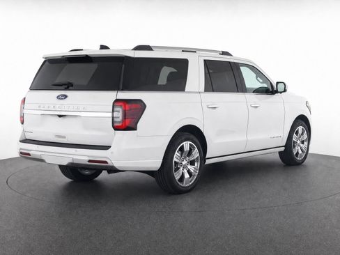 Used 2024 Ford Expedition Max XLT AWD/4WD image 4