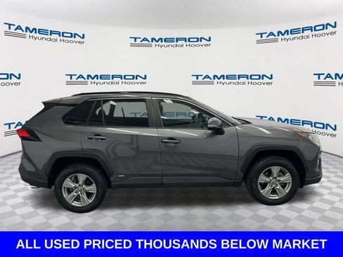 Used 2022 Toyota RAV4 LE AWD/4WD image 6