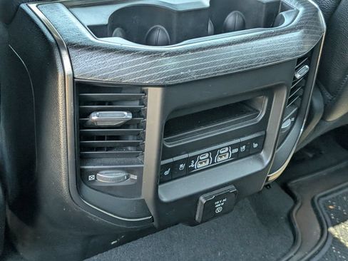 Used 2019 RAM 1500 Limited AWD/4WD image 18