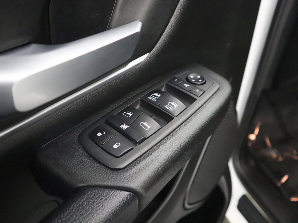 Used 2022 RAM 1500 Big Horn AWD/4WD image 34