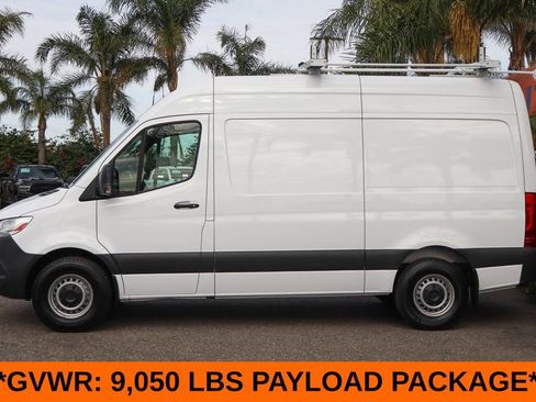 Used 2024 Mercedes-Benz Sprinter 2500 w/ Acoustic Package image 5