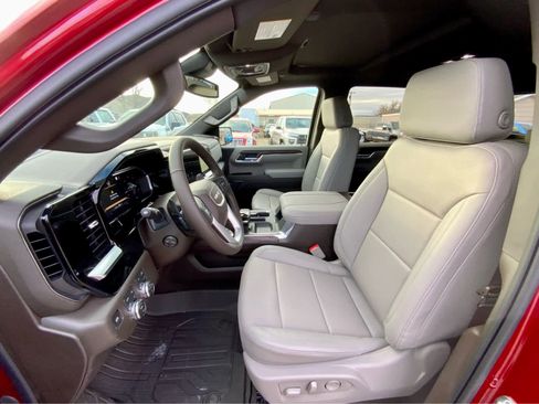 New 2026 GMC Sierra 1500 SLT image 26