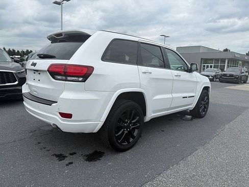 Used 2021 Jeep Grand Cherokee Laredo X AWD/4WD image 14