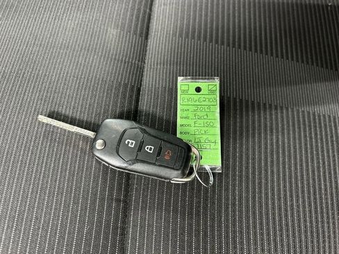 Used 2019 Ford F150 XL w/ Equipment Group 101A Mid AWD/4WD image 12