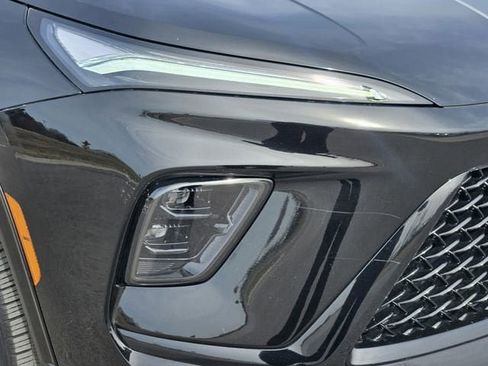 Used 2025 Buick Enclave Sport Touring image 8