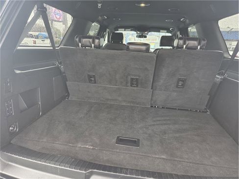 Used 2018 Ford Expedition Max Limited image 9
