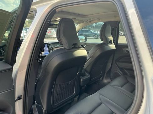 Certified 2024 Volvo XC60 B5 Plus w/ Protection Package Premier AWD/4WD image 20
