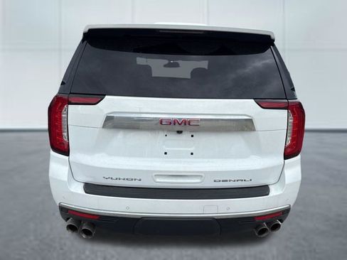 Used 2022 GMC Yukon XL Denali AWD/4WD image 3