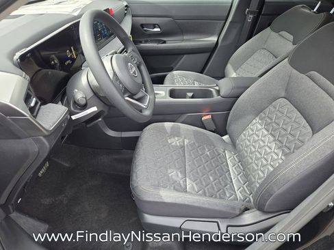 New 2026 Nissan Kicks SV w/ Charging Package FWD image 11