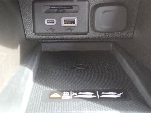 Used 2023 Chevrolet Bolt EUV LT w/ Redline Edition image 5