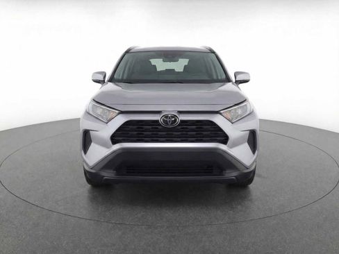 Used 2024 Toyota RAV4 XLE image 2