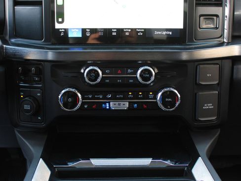 Used 2025 Ford F250 Lariat AWD/4WD image 36