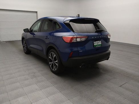 Used 2022 Ford Escape SE w/ SE Sport Appearance Package image 5