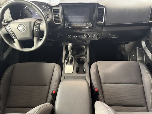 Used 2024 Nissan Frontier SV w/ SV Convenience Package AWD/4WD image 12
