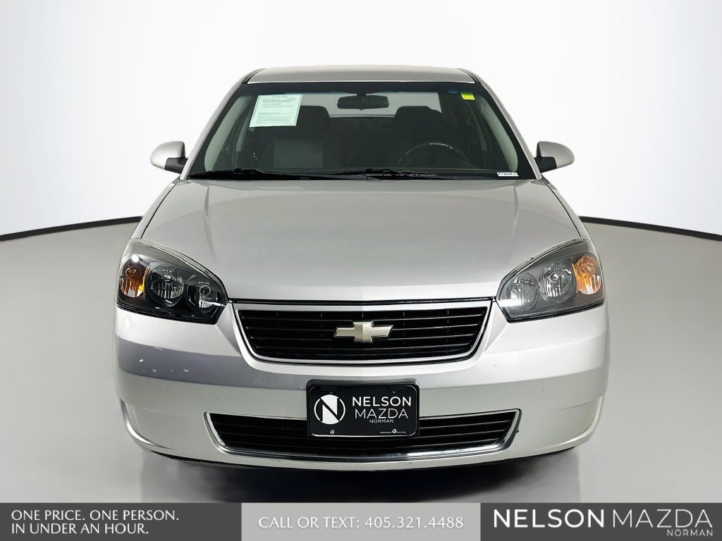Used 2006 Chevrolet Malibu LT w/ Front Seating Package FWD image 2