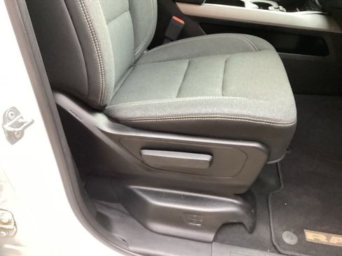 Used 2019 RAM 1500 Big Horn image 24