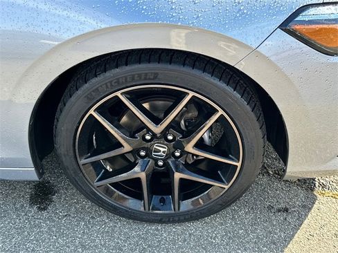 Used 2023 Honda Civic Sport Touring image 8