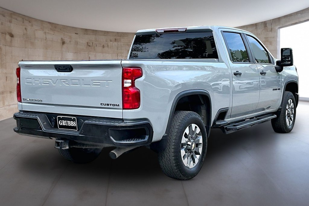 Used 2024 Chevrolet Silverado 2500 Custom w/ Custom Value Package AWD/4WD image 2