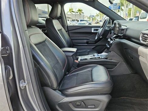 Used 2022 Ford Explorer ST-Line RWD image 14