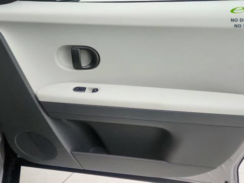 Used 2025 Hyundai Ioniq 5 SE RWD image 37