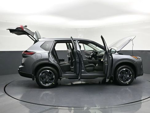 New 2026 Nissan Rogue SV w/ Cold Weather Package image 35