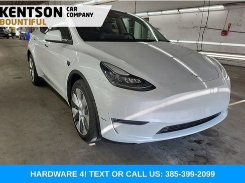 Used 2023 Tesla Model Y Long Range AWD/4WD image 2