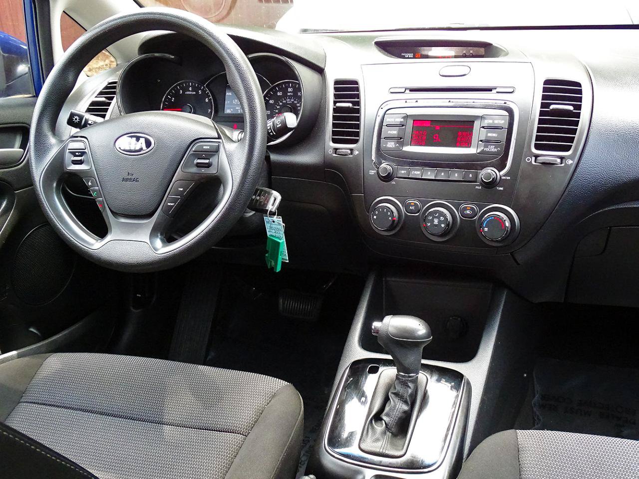 Used 2017 Kia Forte LX FWD image 28