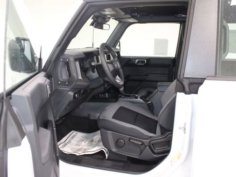 New 2025 Ford Bronco 4-Door image 18