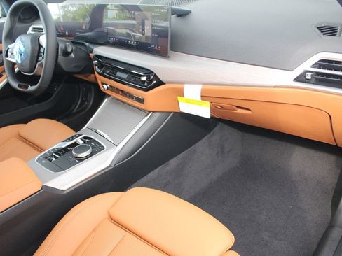 New 2026 BMW 330i xDrive Sedan w/ Premium Package AWD/4WD image 25