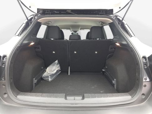 Used 2026 Nissan Kicks SV FWD image 27