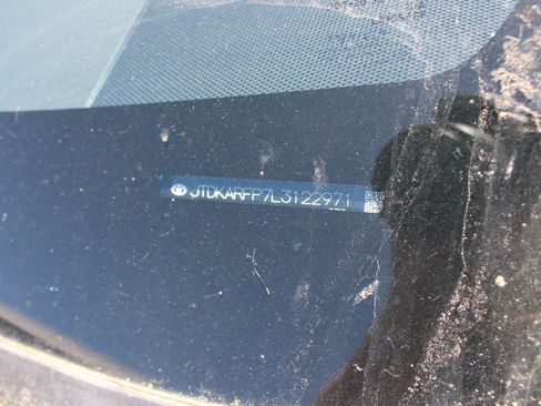 Used 2020 Toyota Prius Prime XLE FWD image 22