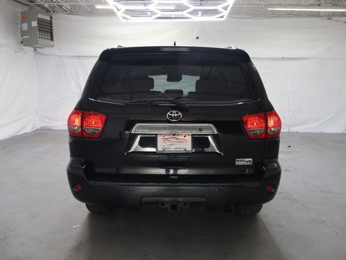Used 2016 Toyota Sequoia Platinum AWD/4WD image 6