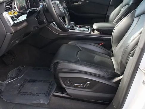 Used 2019 Audi Q8 Prestige w/ Luxury Package image 19