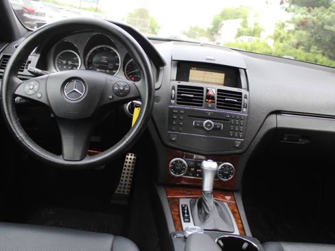 Used 2009 Mercedes-Benz C 300 4MATIC Sedan image 21