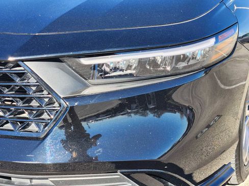 Certified 2024 Honda Accord EX image 7