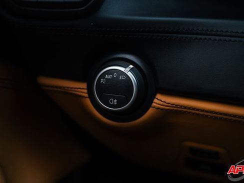 Used 2018 Ferrari 488 GTB image 82