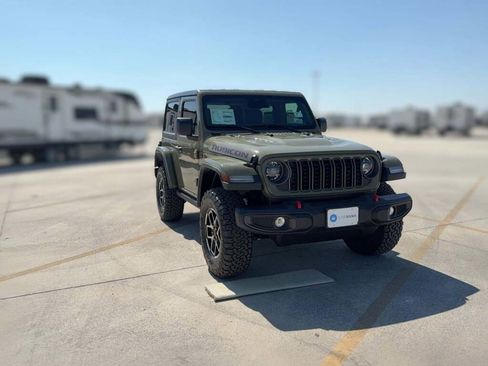 New 2025 Jeep Wrangler Rubicon w/ Convenience Group image 17