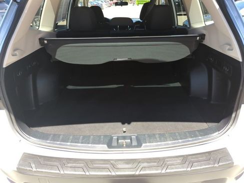 Used 2019 Subaru Forester Premium w/ All-Weather Package AWD/4WD image 26