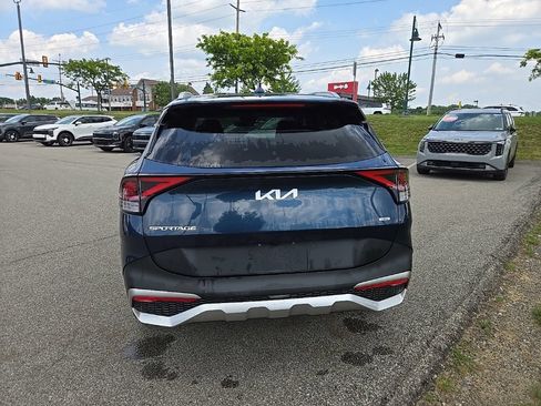 Certified 2023 Kia Sportage EX AWD/4WD image 6