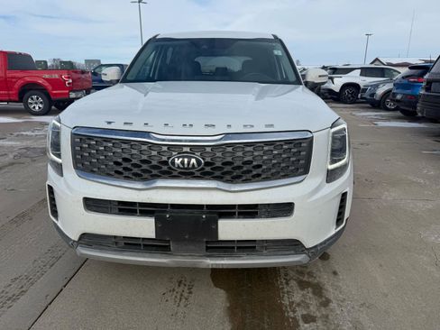 Used 2020 Kia Telluride LX image 2