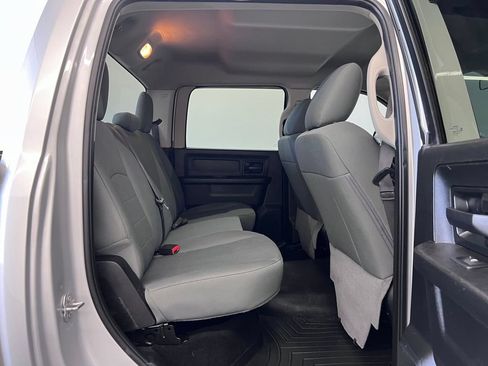 Used 2018 RAM 3500 Tradesman w/ Chrome Appearance Group AWD/4WD image 27