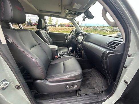 Used 2023 Toyota 4Runner TRD Off-Road Premium w/ Off Road Premium Plus Package AWD/4WD image 31