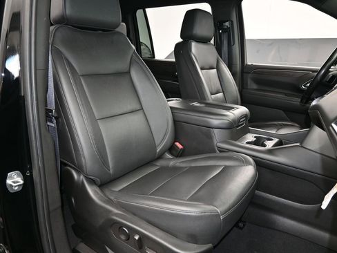 Used 2021 Chevrolet Suburban LT image 46