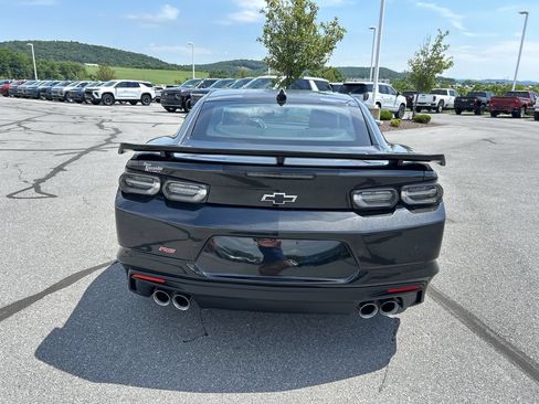 Used 2024 Chevrolet Camaro LT RWD image 6